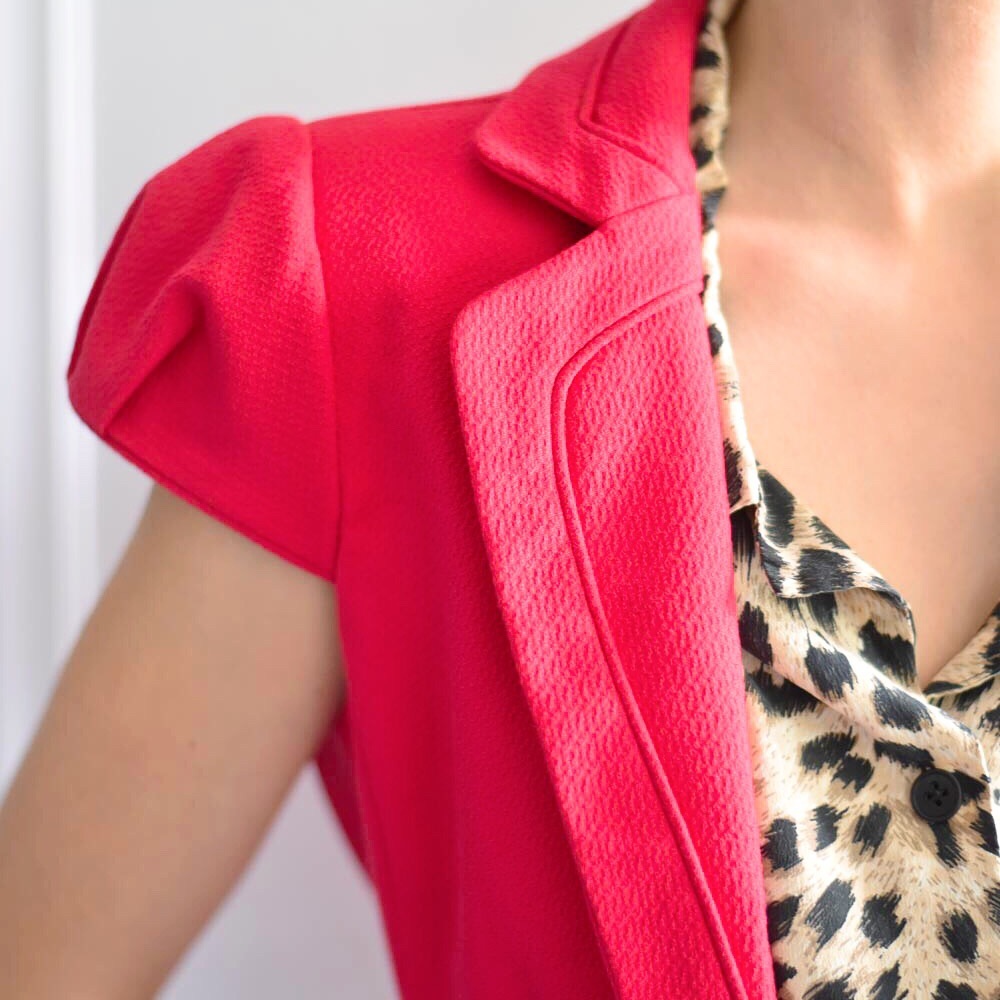 SOLD - LUXURY Nanette Lepore Sexy Short Sleeve Blazer - Picture 3 of 7